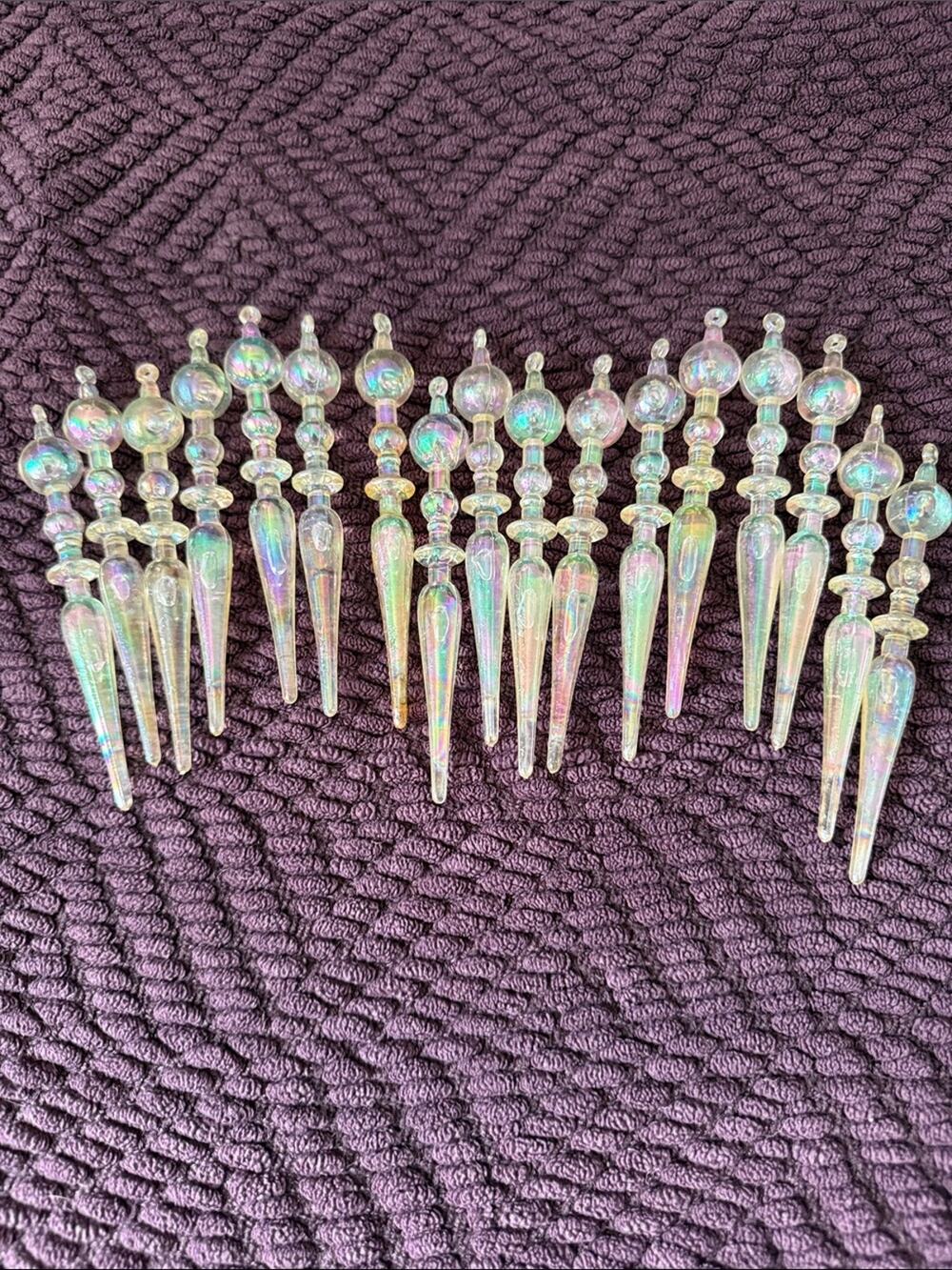 Vintage Silvestri 17 Piece Iridescent Acrylic Icicle Holiday Christmas Ornaments